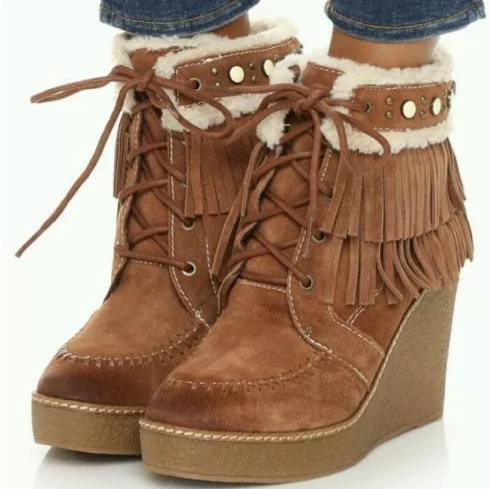 Kempher fringe bootie.